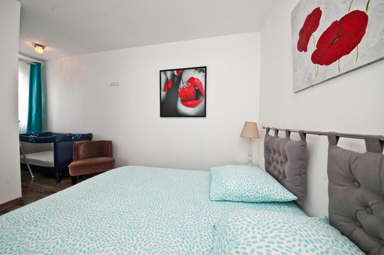 Gite 65 M2 200 M Gare T-G-V 400 M Centre-Ville Grand Parking 250 Places Gratuit Face Au Logement 아라스 외부 사진